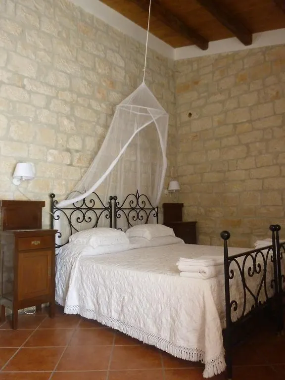 Liola Pension Modica